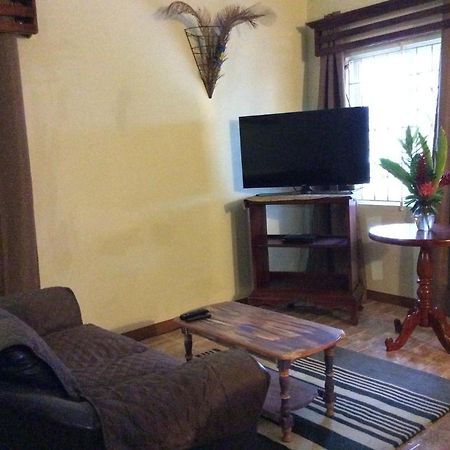 Jamaica Dream Gateway Hotel Richmond Екстериор снимка